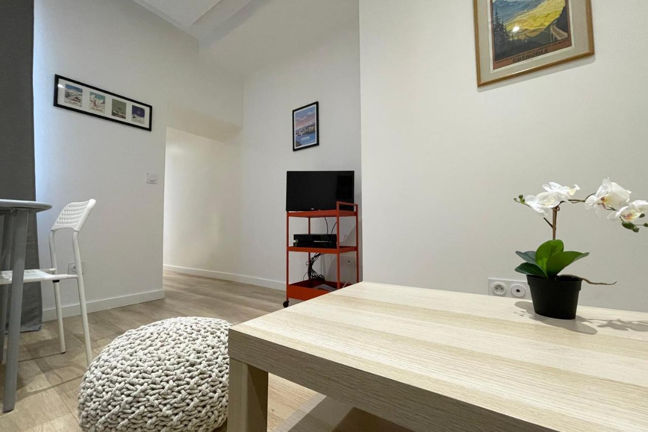 Apartamento #Cf In White&Gray Center Grenoble Exterior foto
